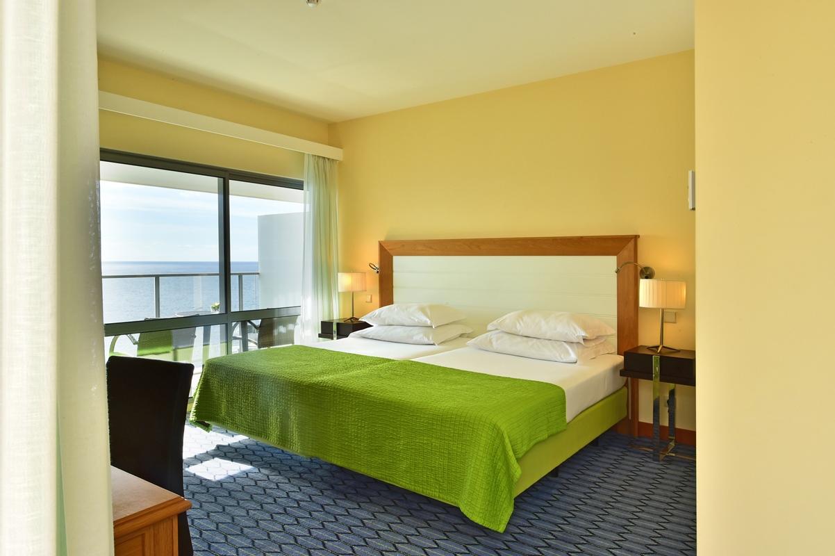 Hotel Pestana Promenade Ocean 4*